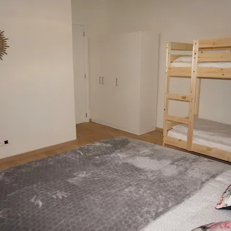 Brial 2 Bedrooms, Antverpy