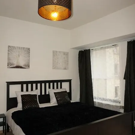 Brial 2 Bedrooms, Antverpy