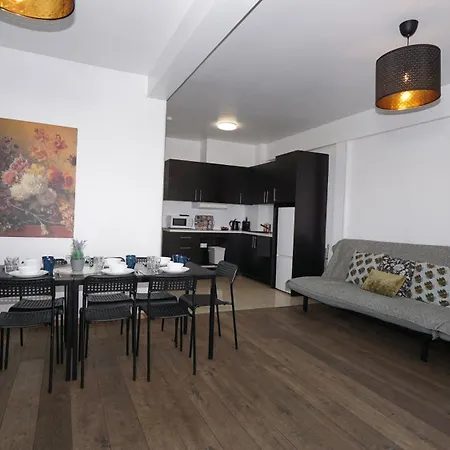Brial 2 Bedrooms, * Antuérpia